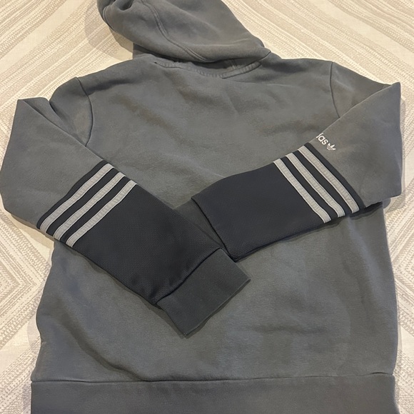 Adidas Gray Kids Hoodie with Logo Striped Sleeves Size M - Picture 8 of 9